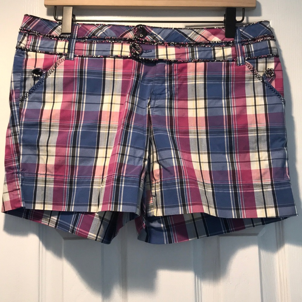 Candie’s plaid shorts 5” inseam, size 7